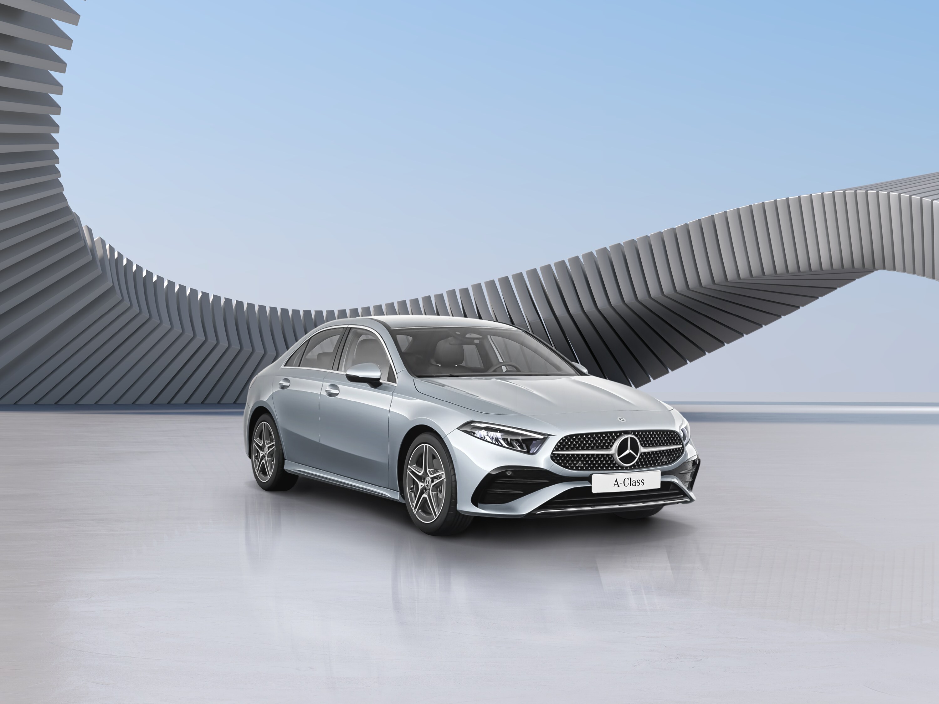 De afbeelding toont de Mercedes-Benz A-Klasse Berline.