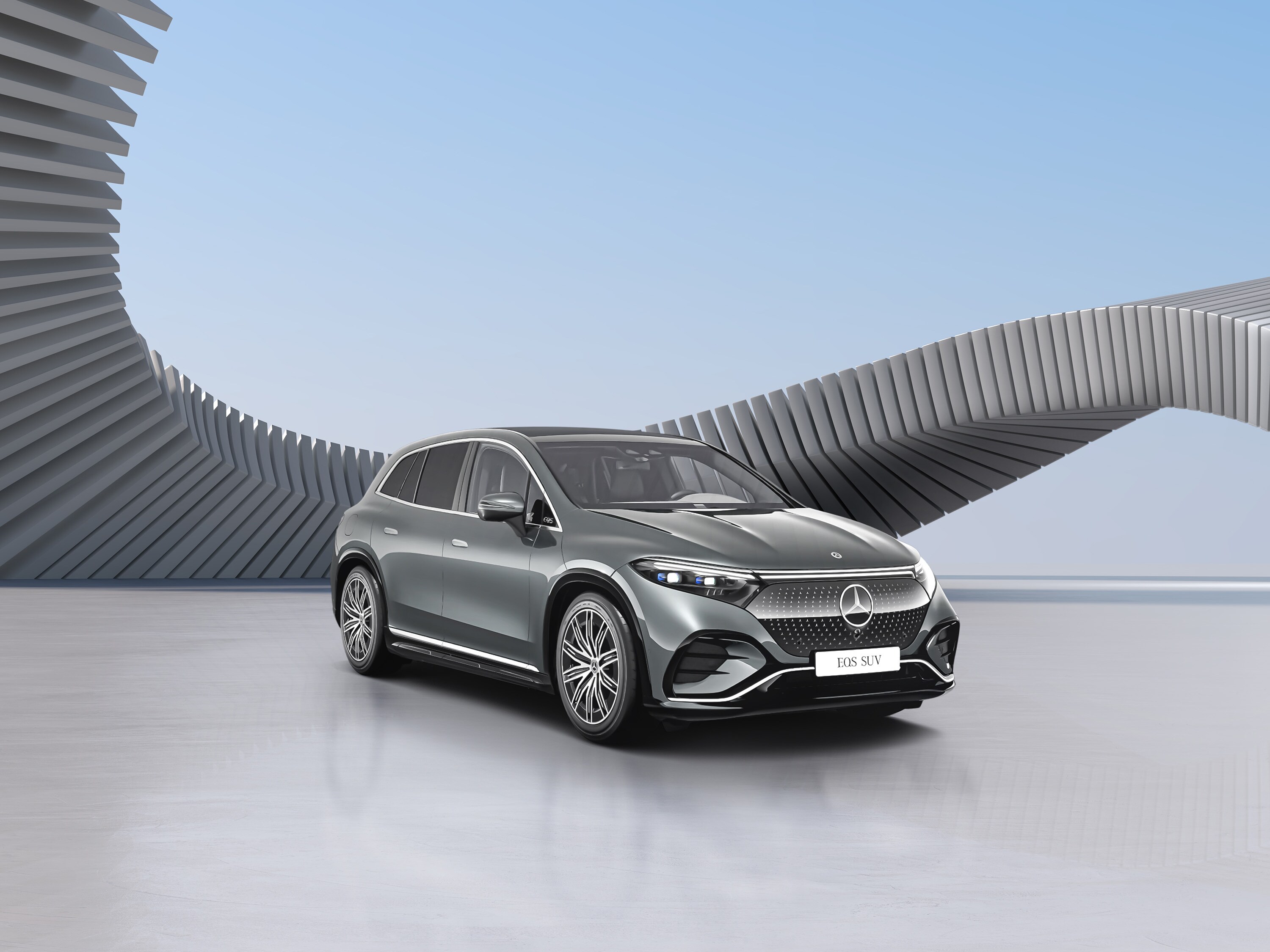 EQS SUV