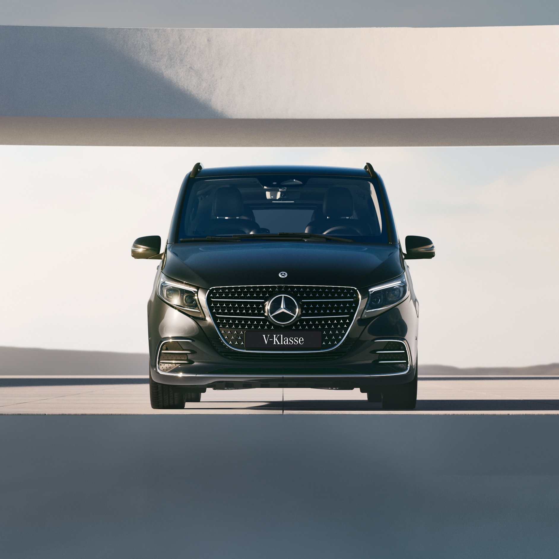 Ontdek de V-Klasse in onze Online Showroom. Ontdek de V-Klasse in onze Online Showroom.