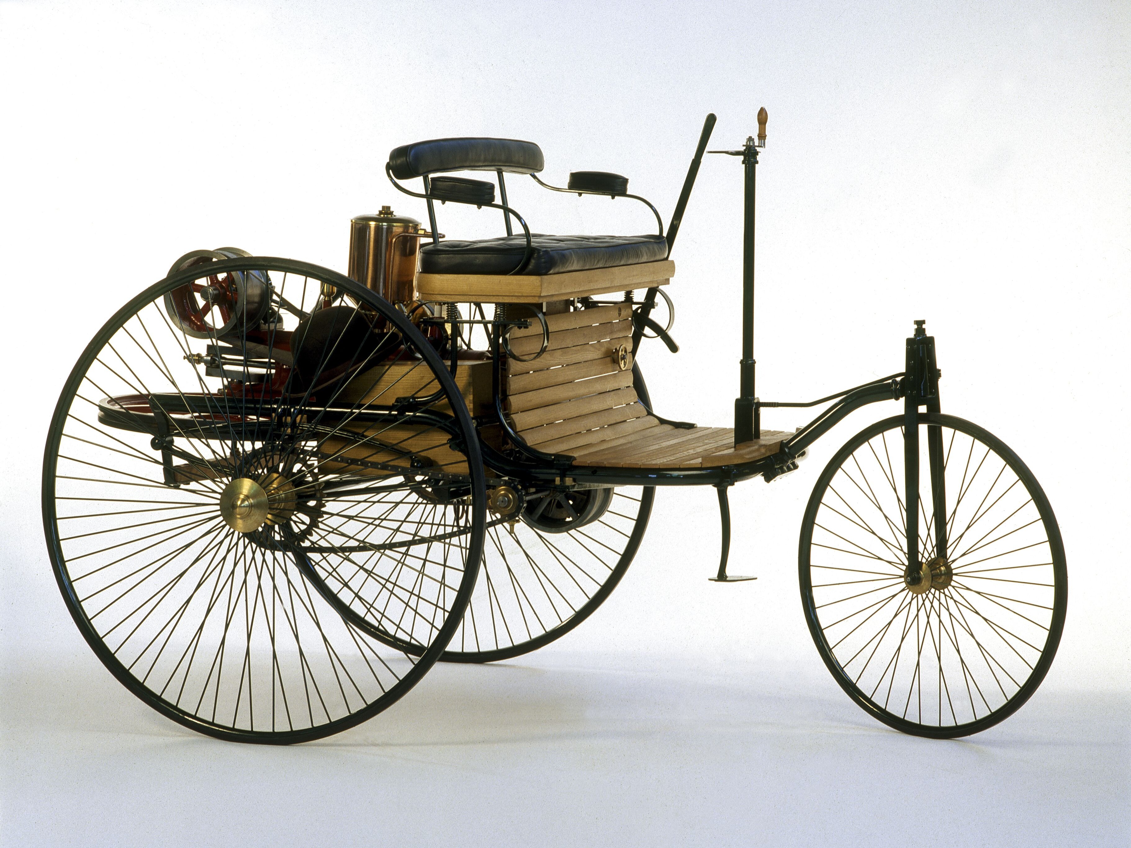 Voiture à moteur brevetée Benz 1886