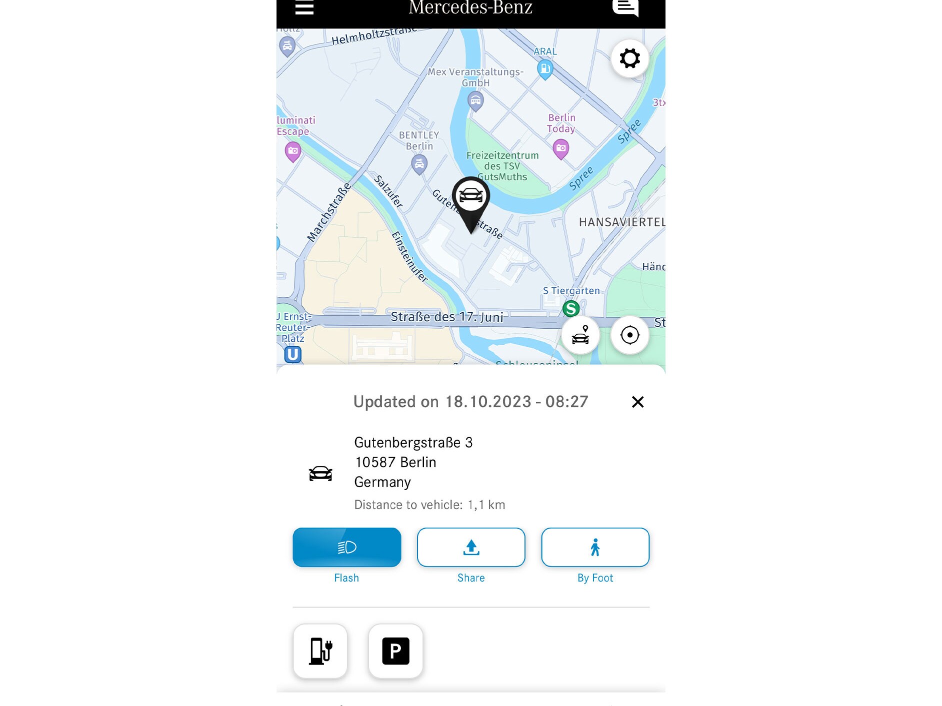 L'emplacement du véhicule est affiché dans l'application Mercedes-Benz sur un smartphone.