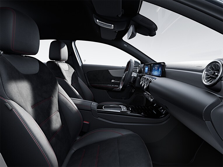 L'intérieur de la Classe A Berline de Mercedes-Benz avec AMG Line.