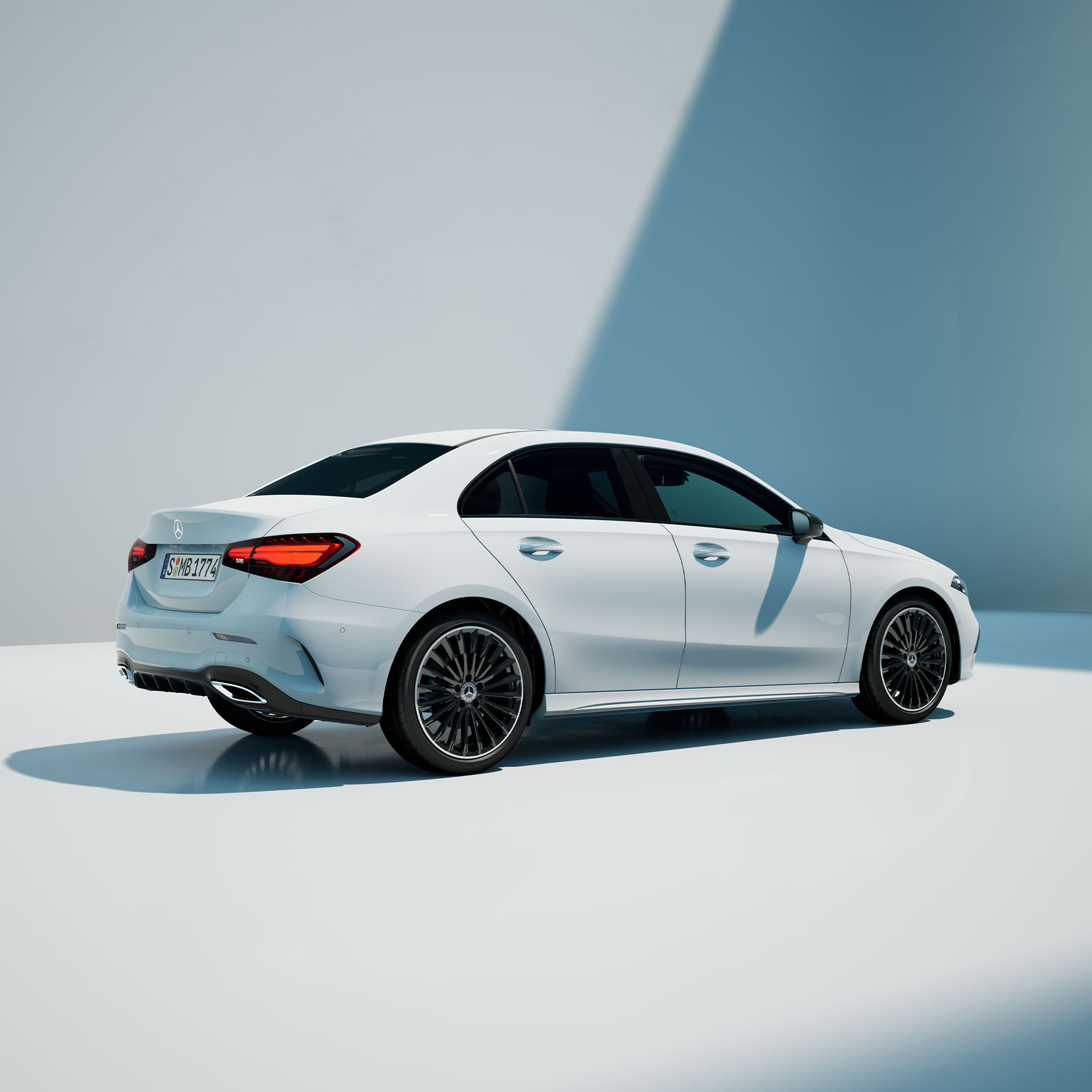 Personnalisation | Classe A | Mercedes-Benz Prenez rendez-vous pour un essai sur route avec la Classe A de Mercedes-Benz chez le distributeur le plus proche de chez vous.