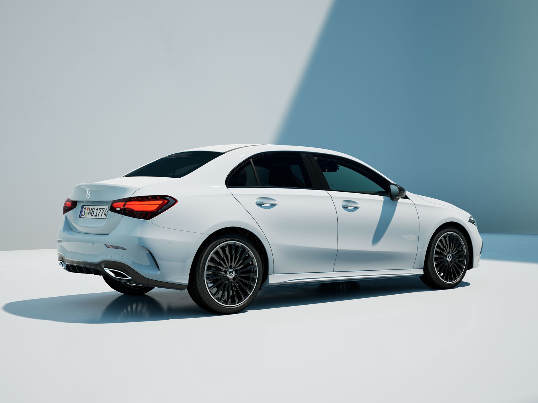 Maak een afspraak voor een proefrit met de A-Klasse van Mercedes-Benz bij een dealer bij u in de buurt.