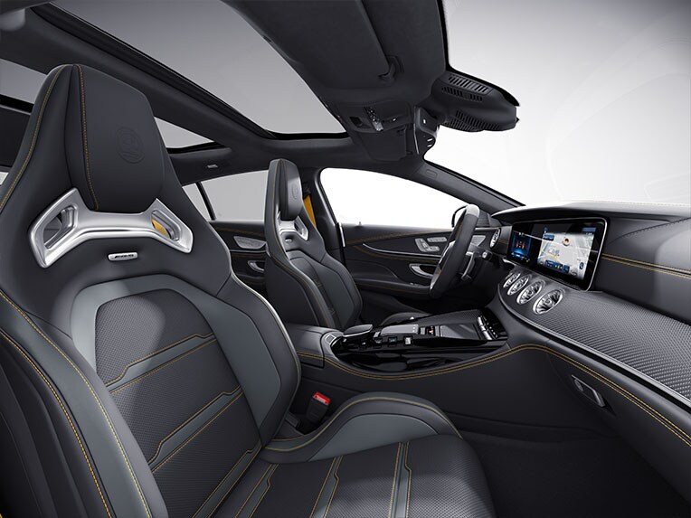AMG Performance-stoelen in de Mercedes-AMG GT 4-deurs coupé.