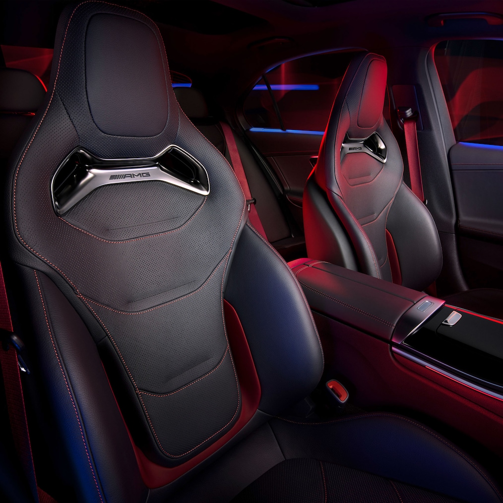 Les sièges Performance AMG de la Mercedes-AMG C 43 Berline.