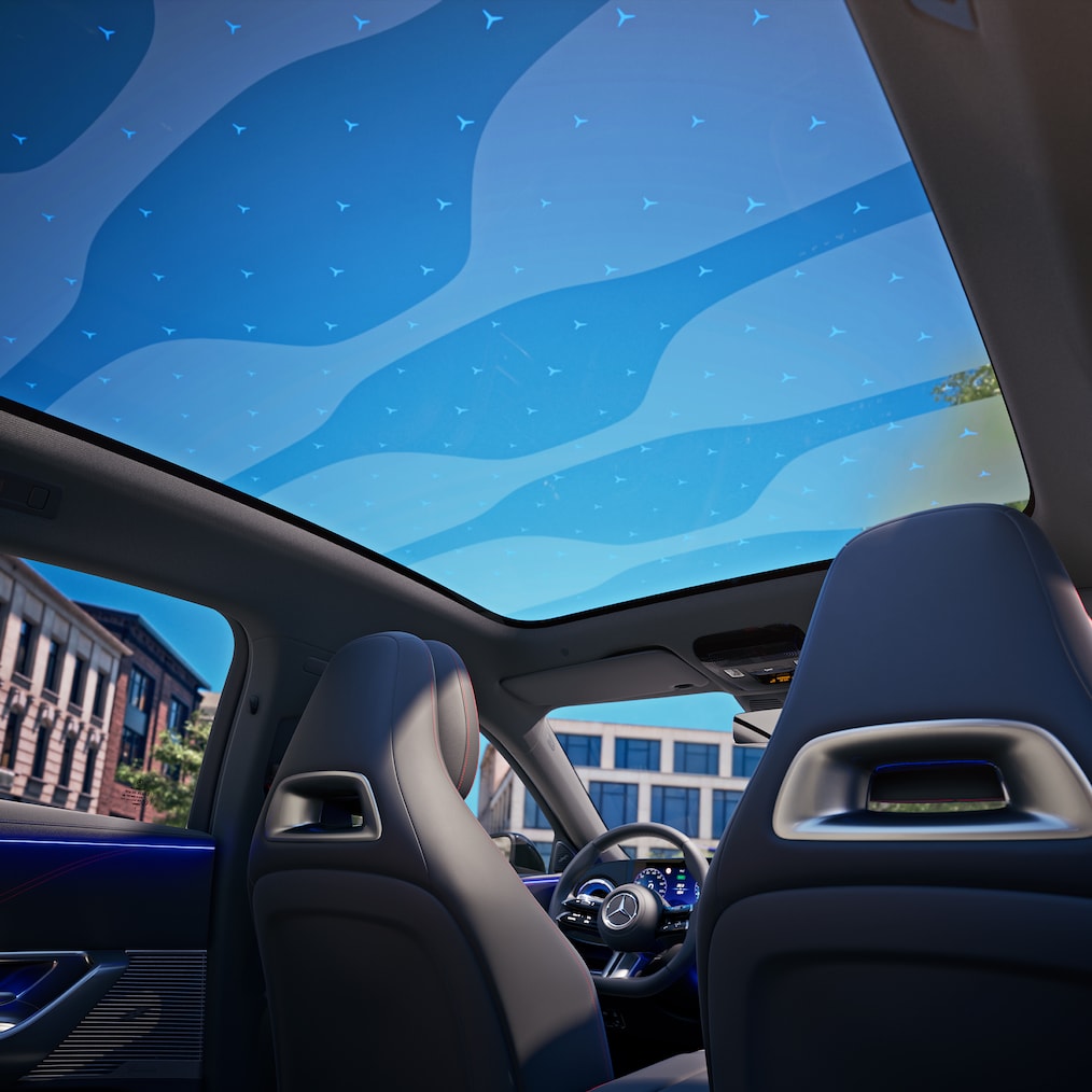 Le toit panoramique de la toute nouvelle Classe&nbsp;C électrique de Mercedes-Benz.