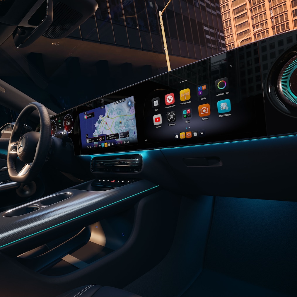 Zicht op het MBUX Superscreen in de Mercedes-Benz CLA C178.