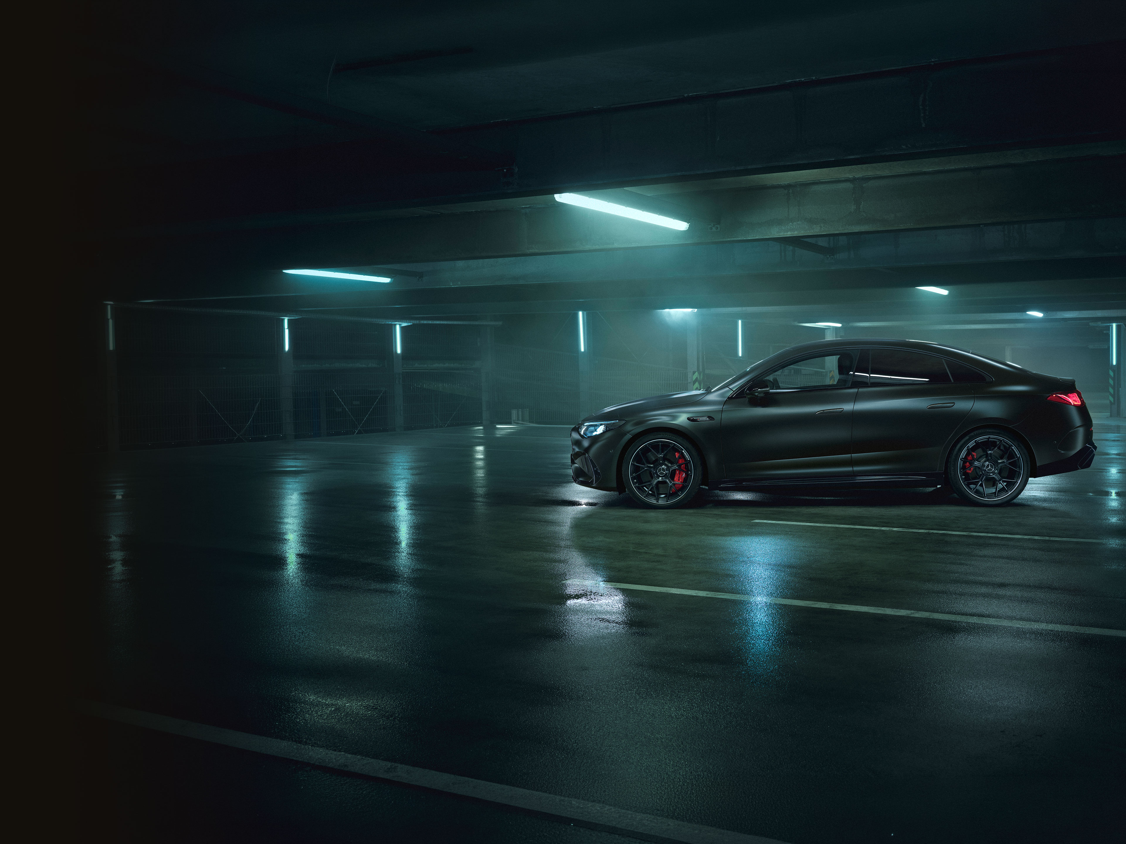 Extérieur | CLA | Mercedes-AMG L'extérieur du nouveau Mercedes-AMG CLA 45 4MATIC+ électrique.