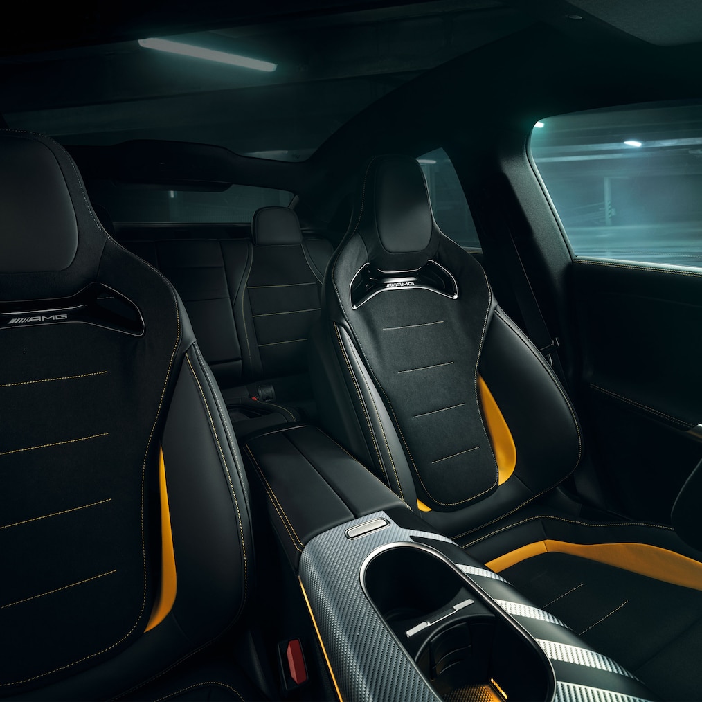 De AMG-sportzetelen in de geheel nieuwe Mercedes-AMG CLA 45 4MATIC+ electric.