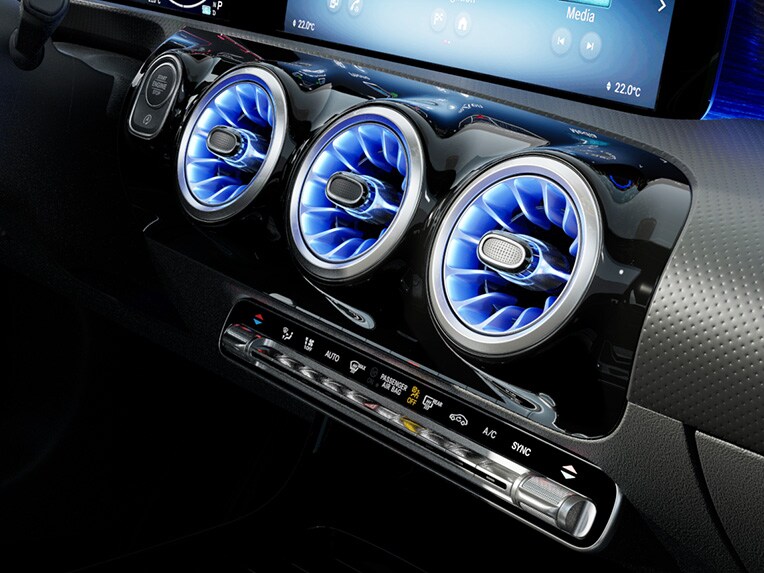 La climatisation automatique THERMOTRONIC de la Mercedes-Benz CLA Shooting Brake.