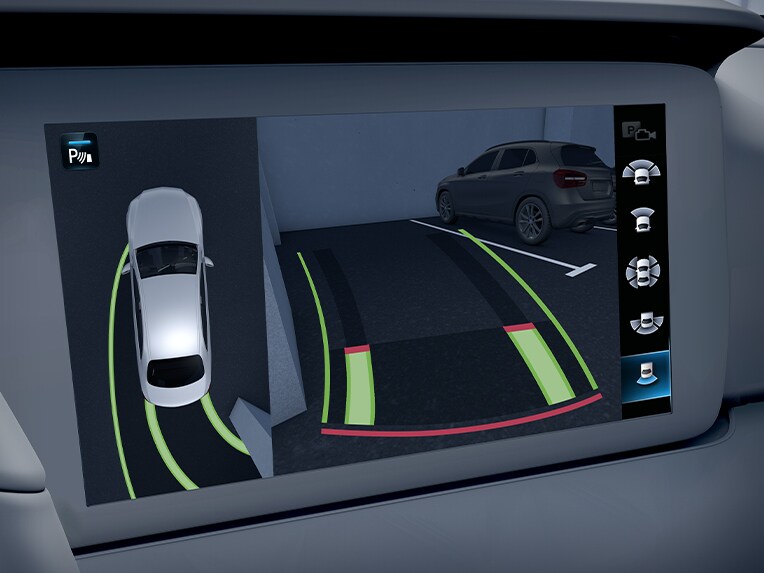 De actieve parkeerassistent met 360°-camera in de Mercedes-Benz CLS.