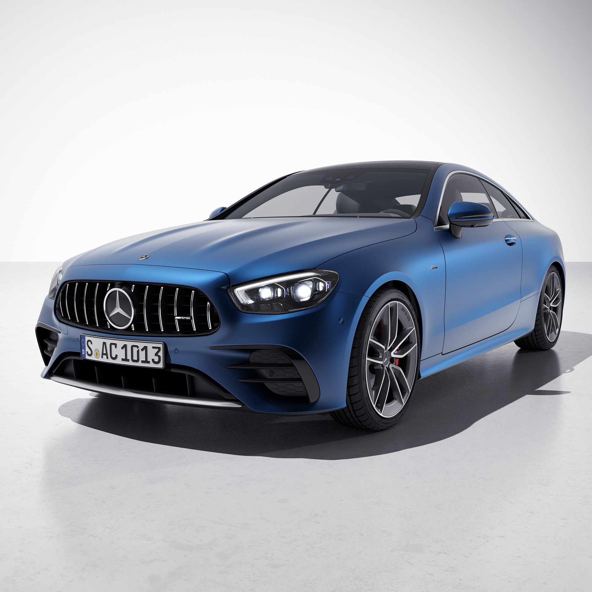 Lakken | E-Klasse Coupé | Mercedes-AMG Schuin vooraanzicht van de Mercedes-AMG E-Klasse Coupé.