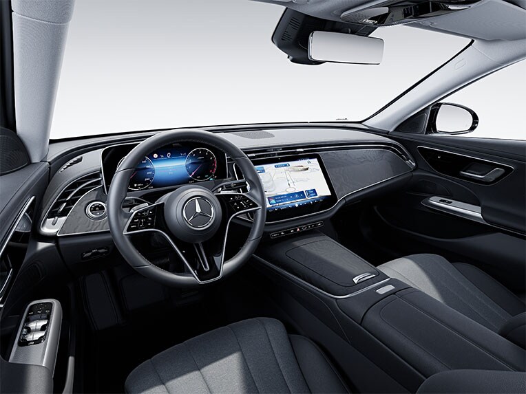 Het interieur van de Mercedes-Benz E-Klasse Limousine in de uitrustingslijn AVANTGARDE.