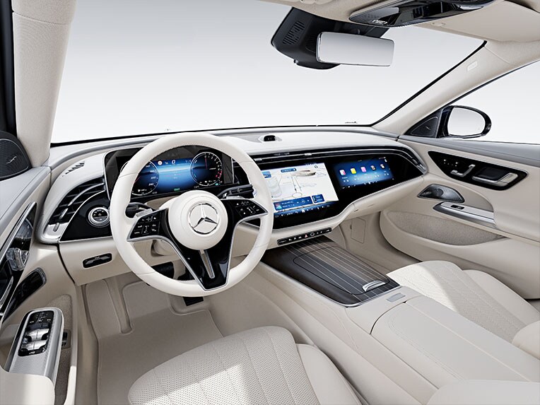 Het interieur van de Mercedes-Benz E-Klasse Limousine in de uitrustingslijn EXCLUSIVE.