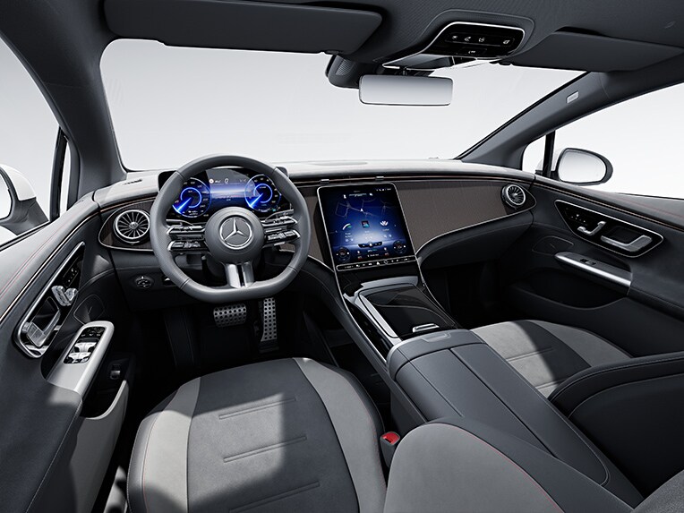 La Mercedes EQE Berline avec AMG Line Intérieur.