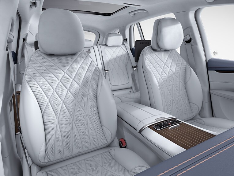 Het interieur van de EQS SUV met nappalederpakket Exclusief .