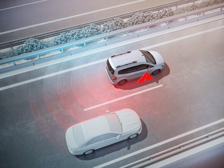 Dodehoekassistent van de Mercedes-Benz EQT.