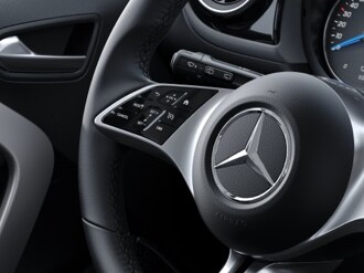 Cruisecontrol op het stuurwiel van de Mercedes-Benz EQT.