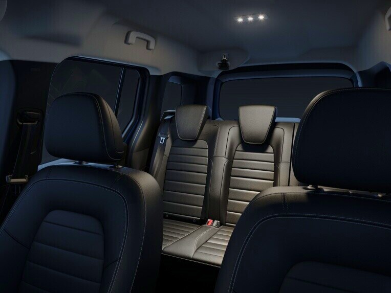 Interieur van de EQT verlicht met led-verlichting.