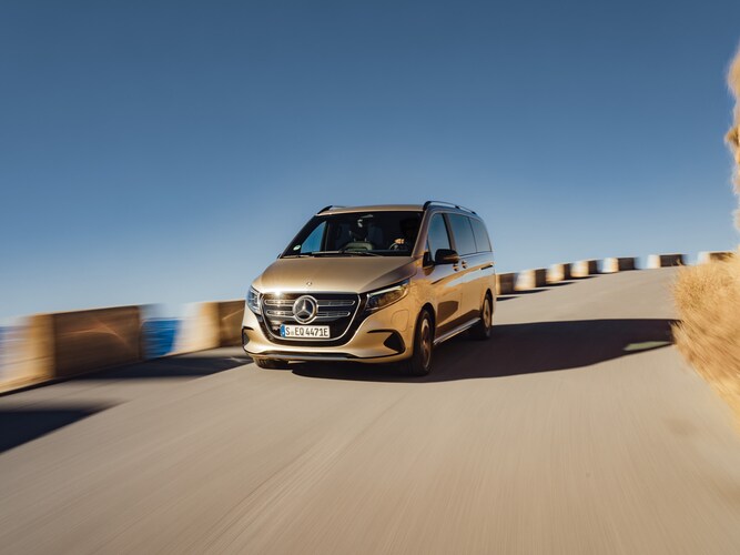 Met Mercedes me Charge krijgt u eenvoudig toegang tot publieke laadpunten van verschillende providers.