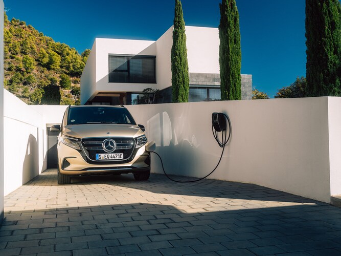 Bovendien krijgt u met Mercedes me Charge toegang tot de krachtigste snellaadpunten van het snellaadnet van IONITY door heel Europa.