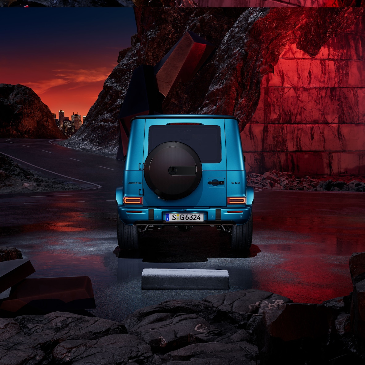 Vue latérale avant d'une Mercedes-AMG G 63 avec Pack Carbone Extérieur AMG.