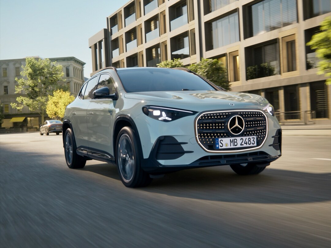 Le nouveau GLA essence.