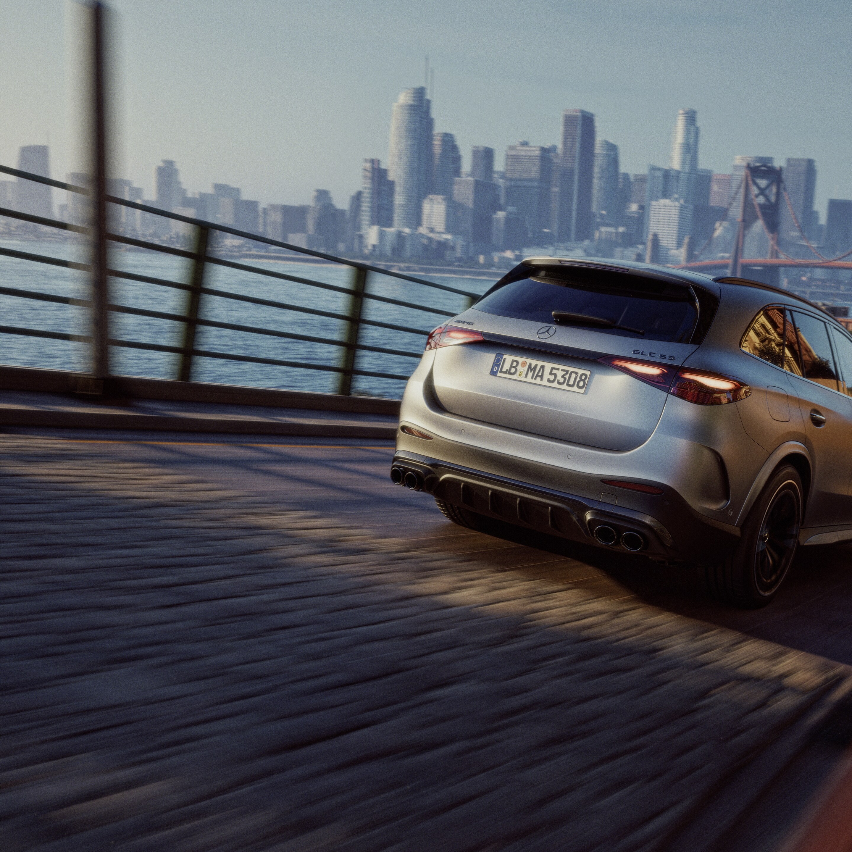 Performances du nouveau Mercedes-AMG GLC SUV.