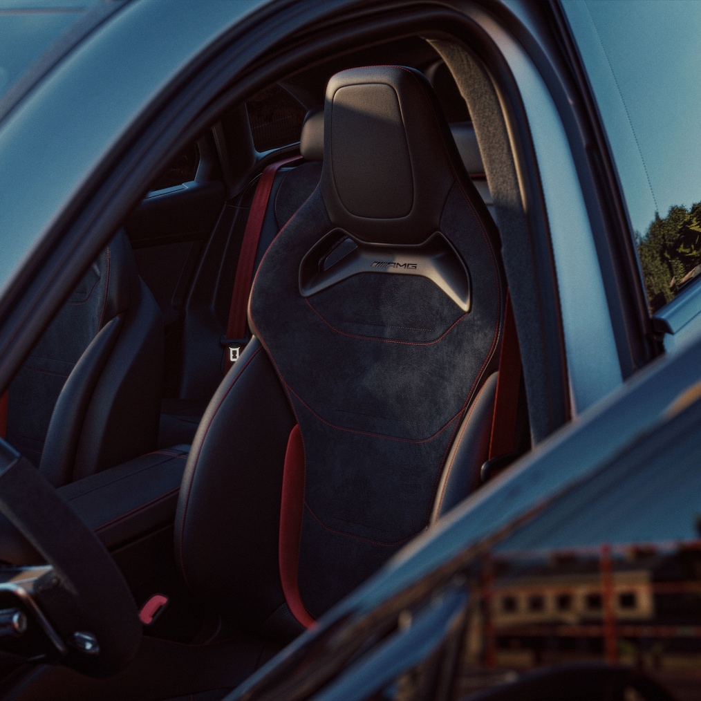 Les sièges Performance AMG de la nouvelle Mercedes-AMG GLC SUV.