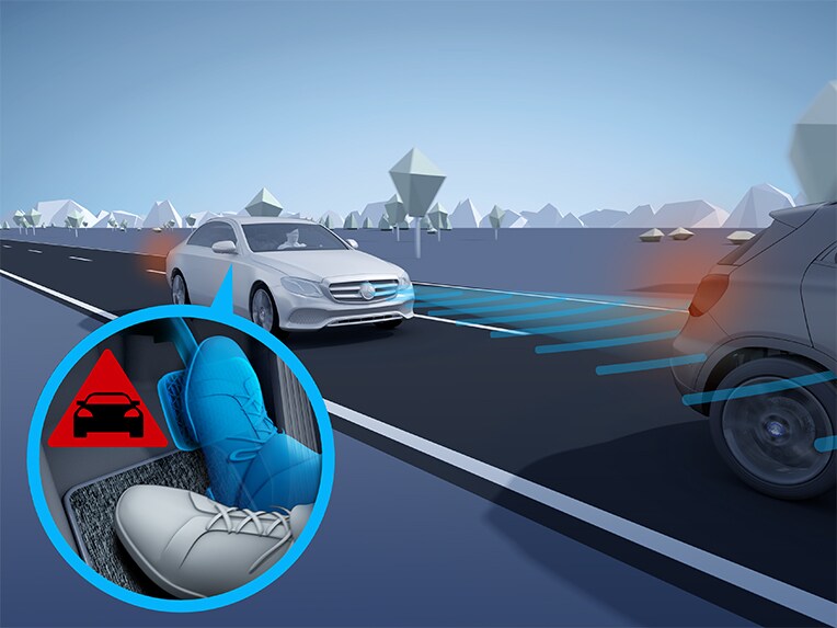 Le freinage d’urgence assisté actif de la Mercedes-Benz GLE Coupé.