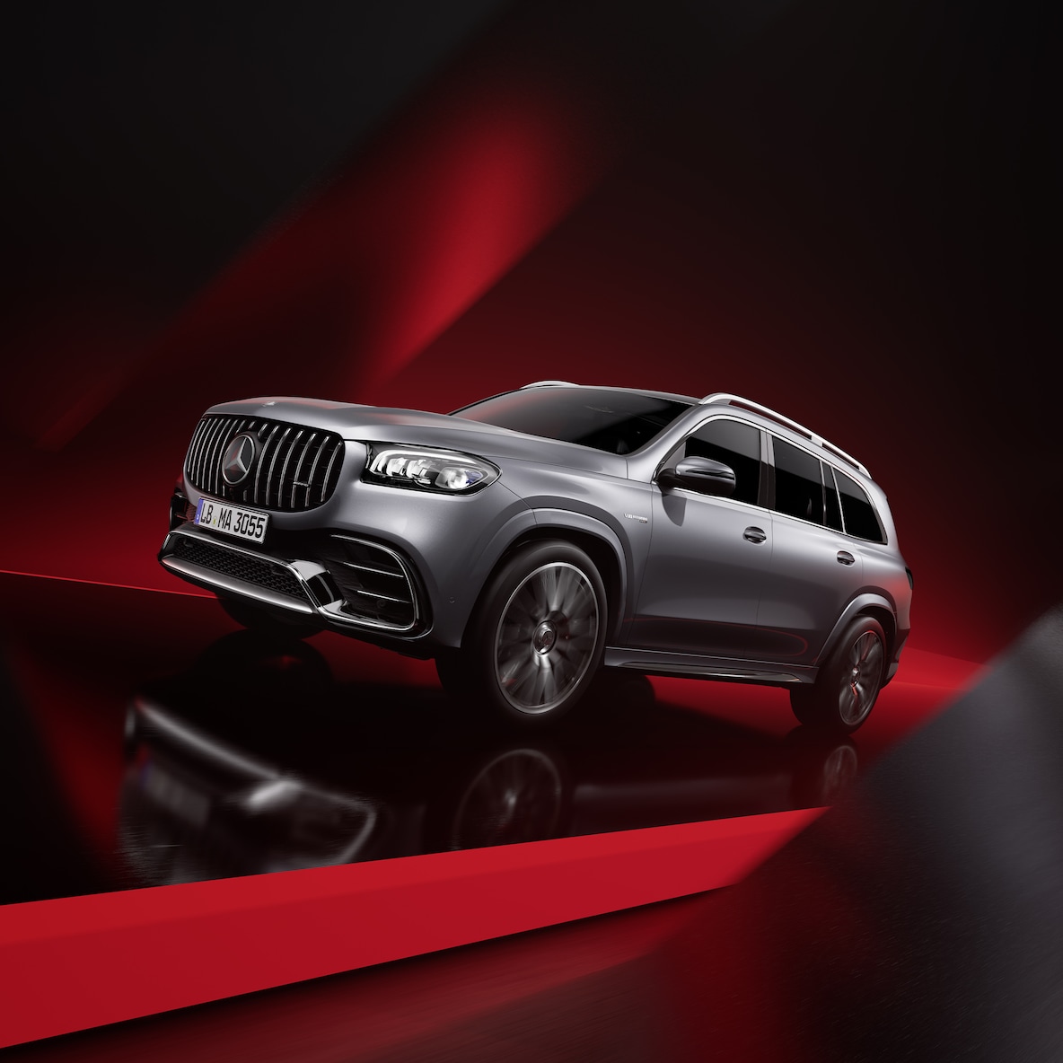 Vue latérale de 3/4 de la Mercedes-AMG GLS 63 4MATIC+, de préférence en finition magno.