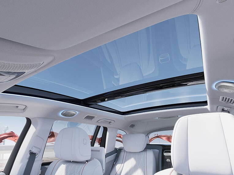Le toit ouvrant panoramique de la Mercedes-Maybach GLS.