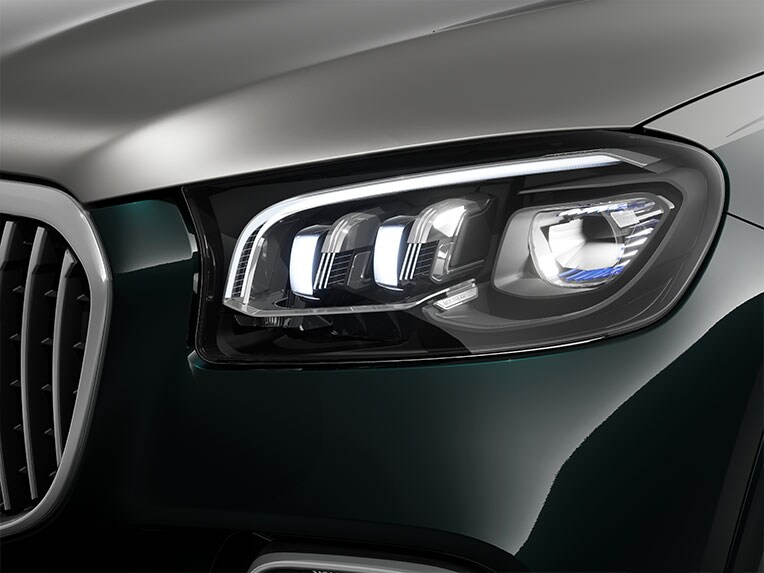 Les phares MULTIBEAM LED de la Mercedes-Maybach GLS.