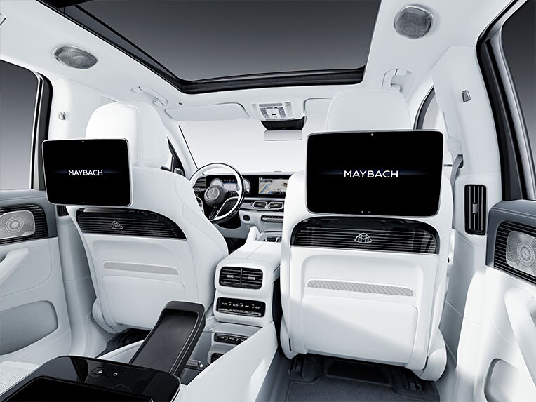 L’intérieur de la Mercedes-Maybach GLS avec le Pack d’inserts décoratifs Exclusif.