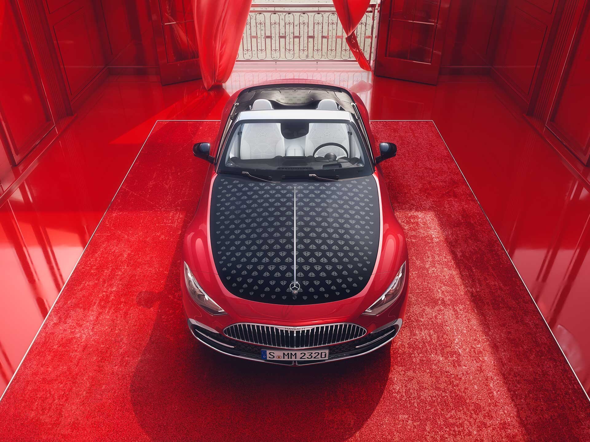 Vooraanzicht van de Mercedes-Maybach SL 680.