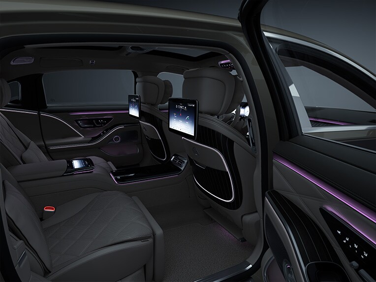 L’intérieur de la Mercedes-Maybach Classe S avec pack MANUFAKTUR haut de gamme.