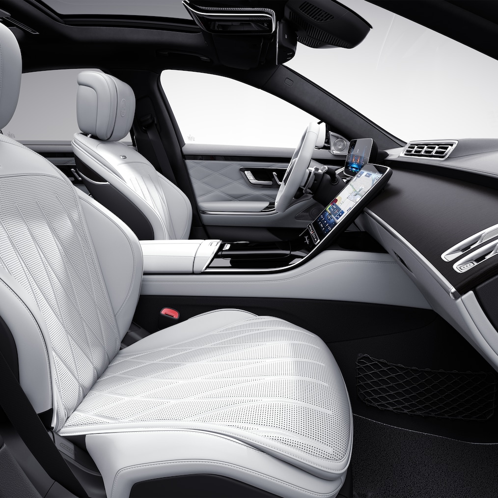 Vue latérale de la Mercedes-AMG S 63 E PERFORMANCE (pour les peintures exclusives MANUFAKTUR).