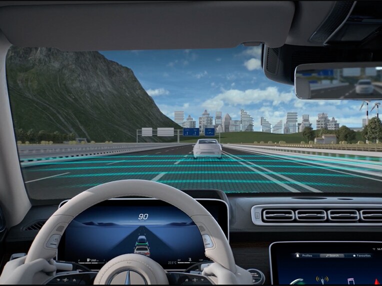 Werking van de actieve afstandsassistent DISTRONIC van de Mercedes-Benz S-Klasse Limousine.