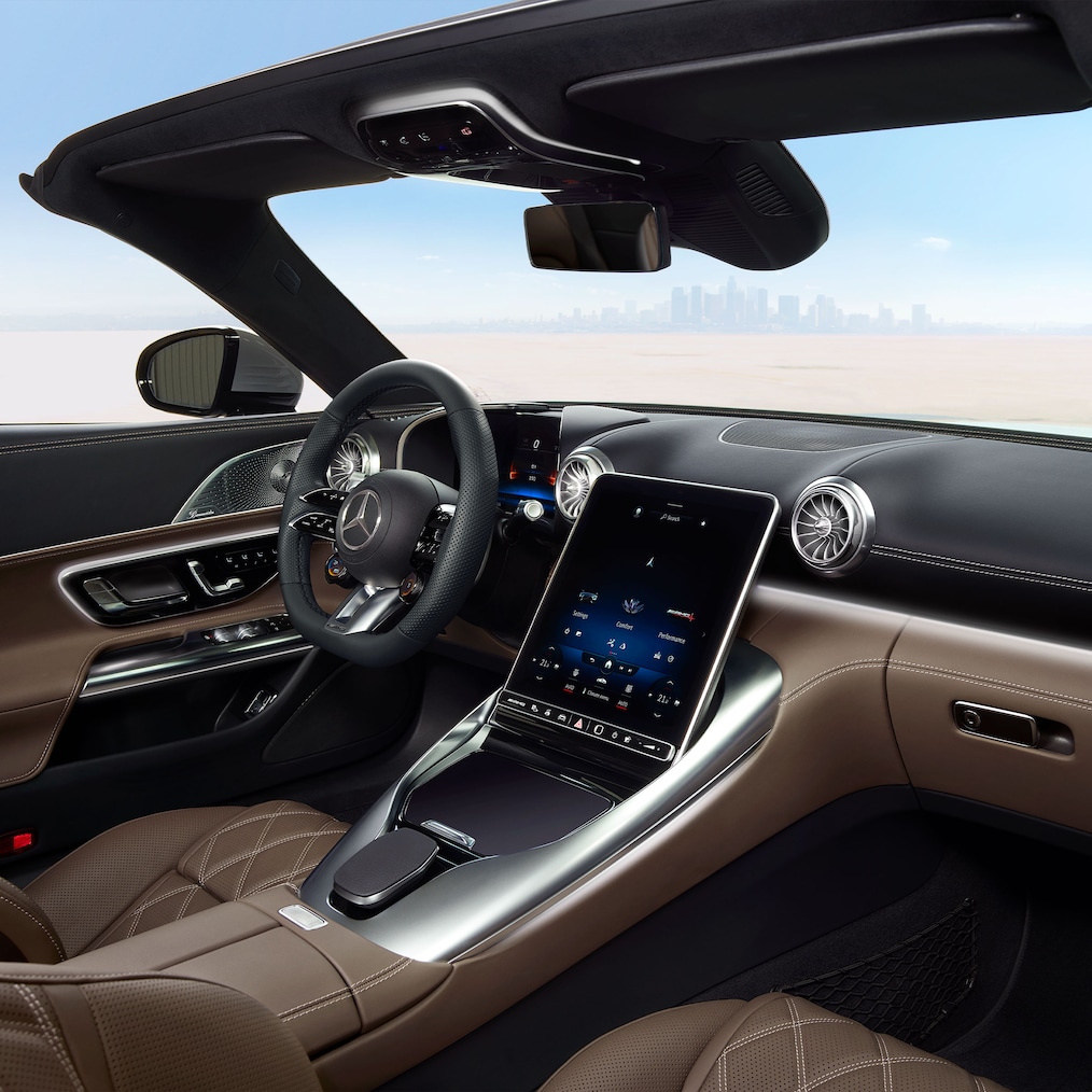 Interieur van de Mercedes-AMG SL Roadster.