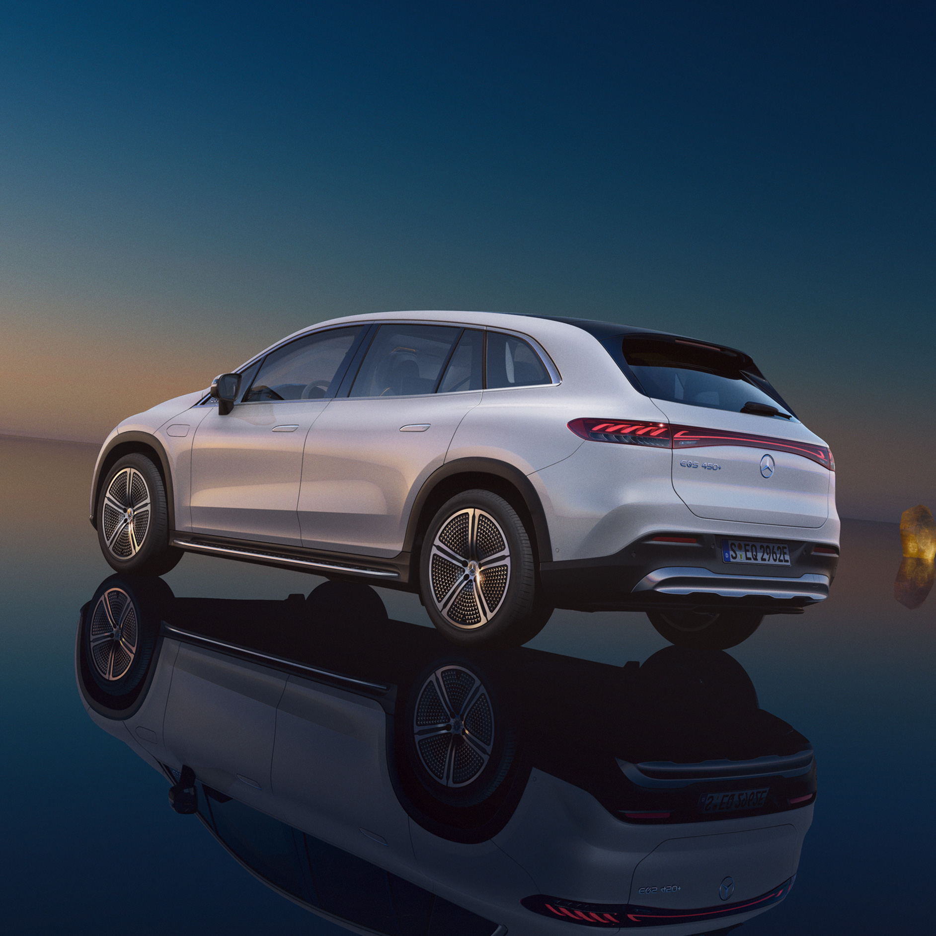 Électromobilité | EQS SUV | Mercedes-EQ La photo montre la vue latérale de la Mercedes EQS SUV.