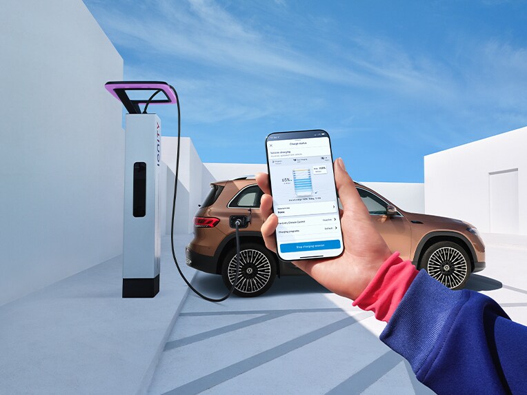 Sur un smartphone, vous pouvez consulter l'application Mercedes-Benz qui vous permet de connaître la consommation de carburant du véhicule.