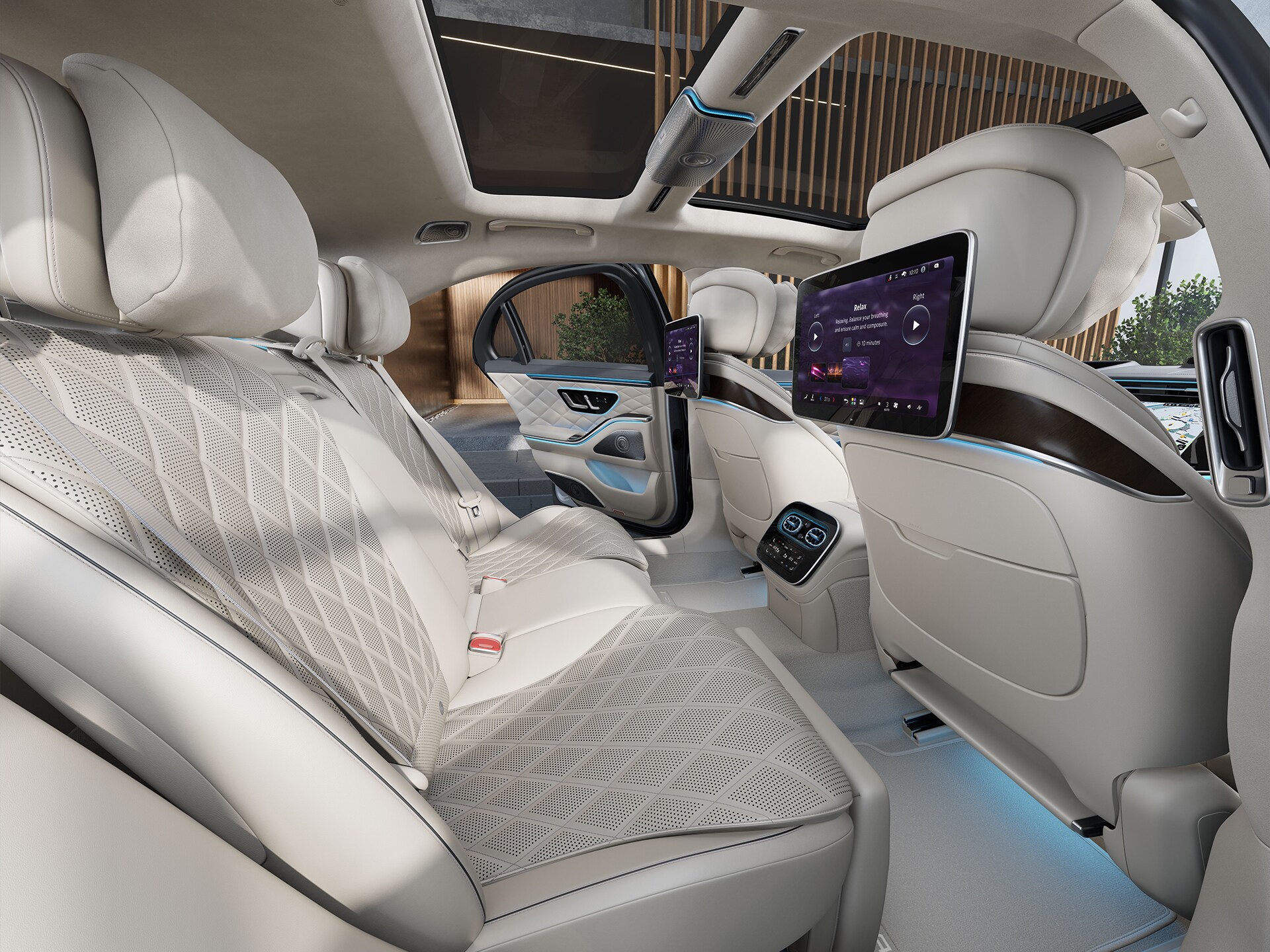 Interieur van een Mercedes-Benz auto.