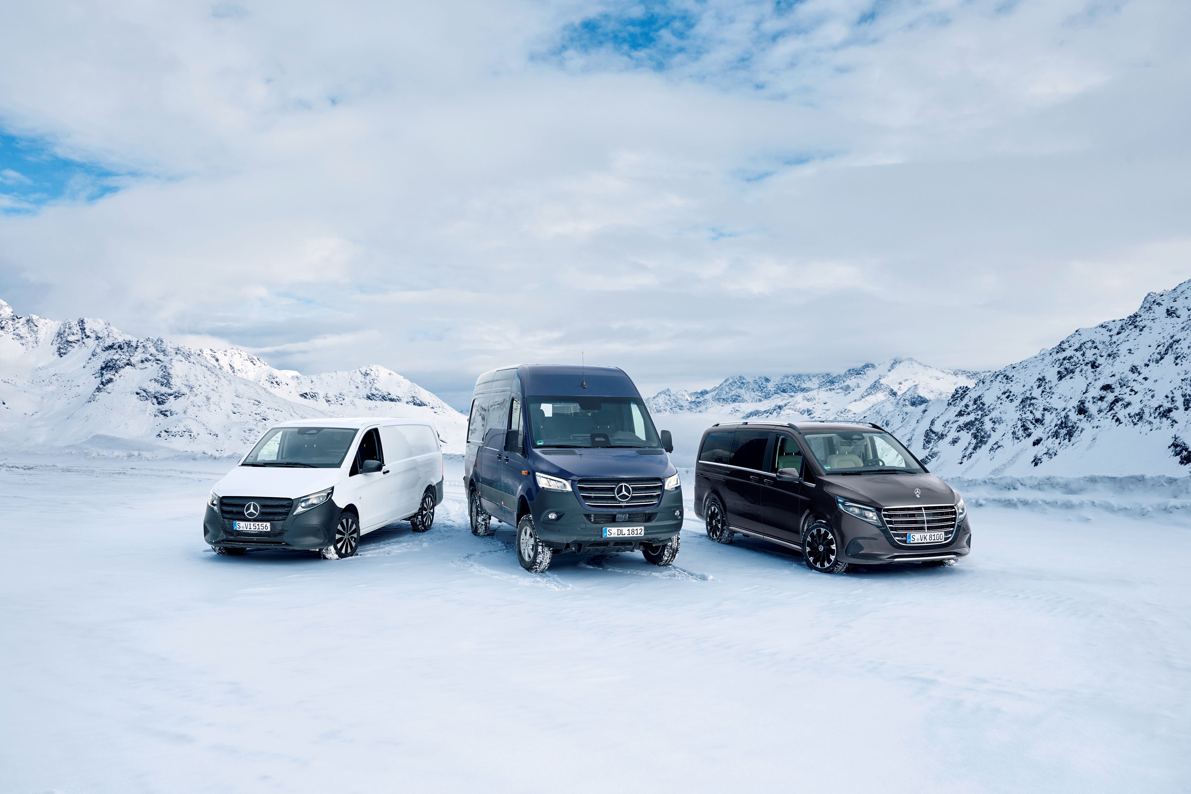 Sprinter Tourer, Gesloten Bestelwagen en Chassiscabine | 4x4 | Mercedes-Benz De Sprinter Tourer, Gesloten Bestelwagen en Chassiscabine in de sneeuw.