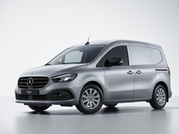 Vooraanzicht van de Mercedes-Benz Citan Gesloten Bestelwagen.