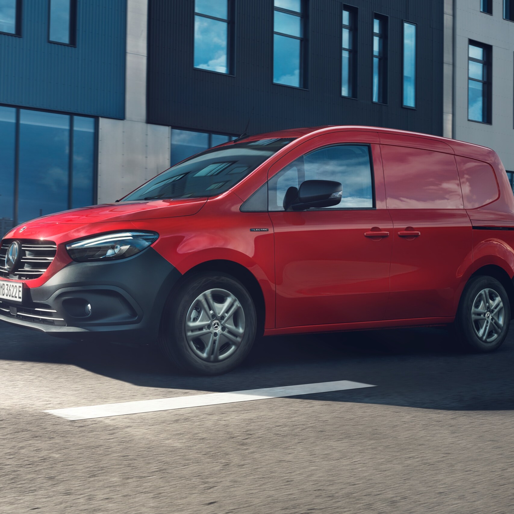 Le Mercedes-Benz eCitan fourgon.