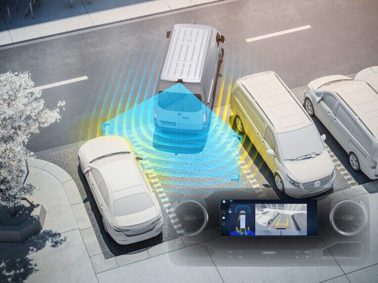 Werking van het parkeerpakket met achteruitrijcamera in de Mercedes-Benz eSprinter Gesloten Bestelwagen.