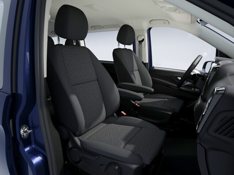 Les sièges confort à l'avant du Mercedes-Benz Vito.