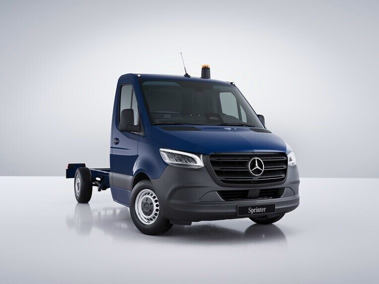 De Mercedes-Benz Sprinter Chassiscabine in verstevigde uitvoering voor slechte wegen.