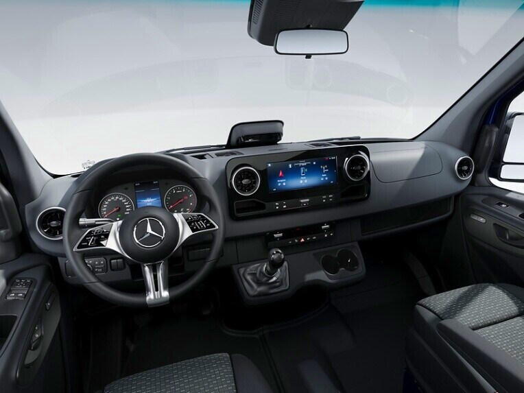 De cabine van de Mercedes-Benz Sprinter Chassiscabine in de SELECT-uitrustingslijn.